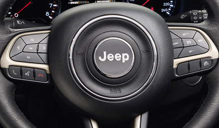 Jeep Renegade steering wheel keys